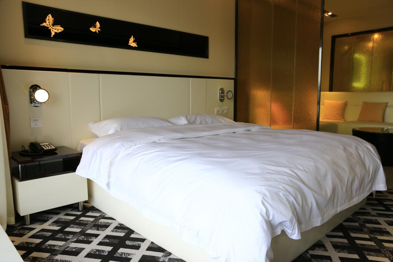 D•Mark Hotel Guiyang (Guizhou) Exterior foto