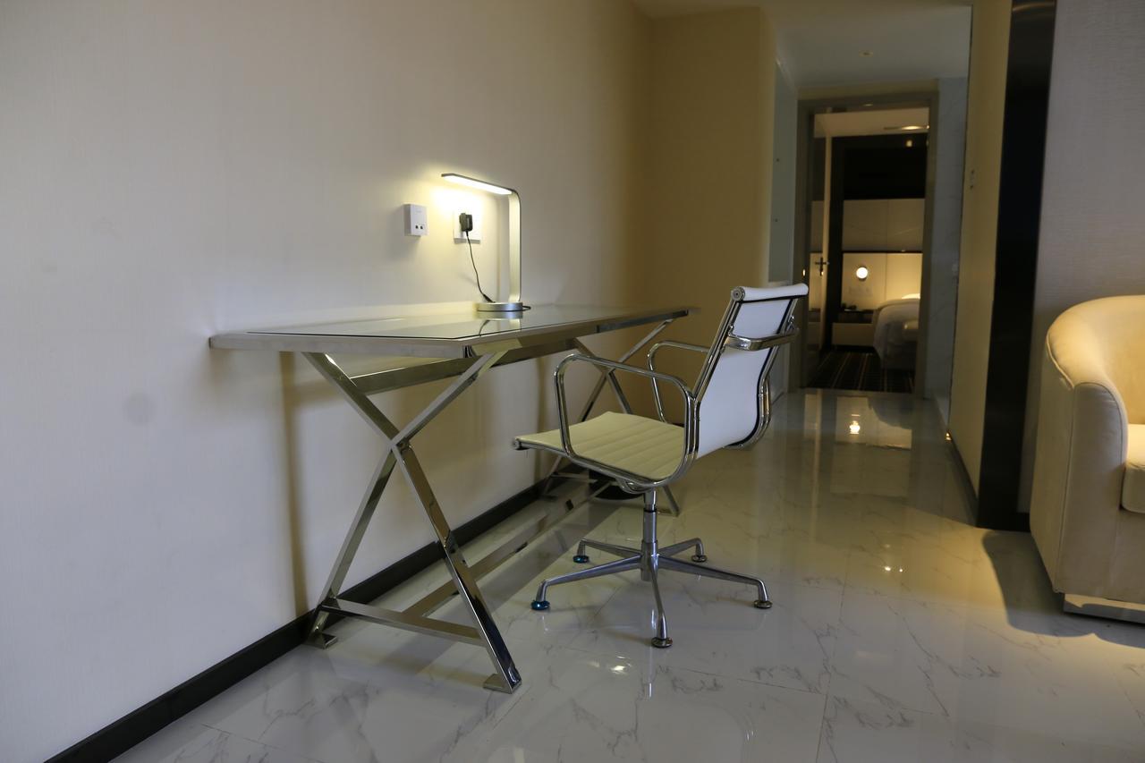 D•Mark Hotel Guiyang (Guizhou) Exterior foto